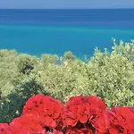Nyaraló Chrysi