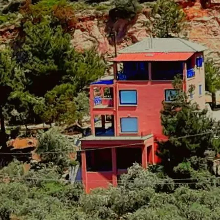 Holiday home Chrysi *